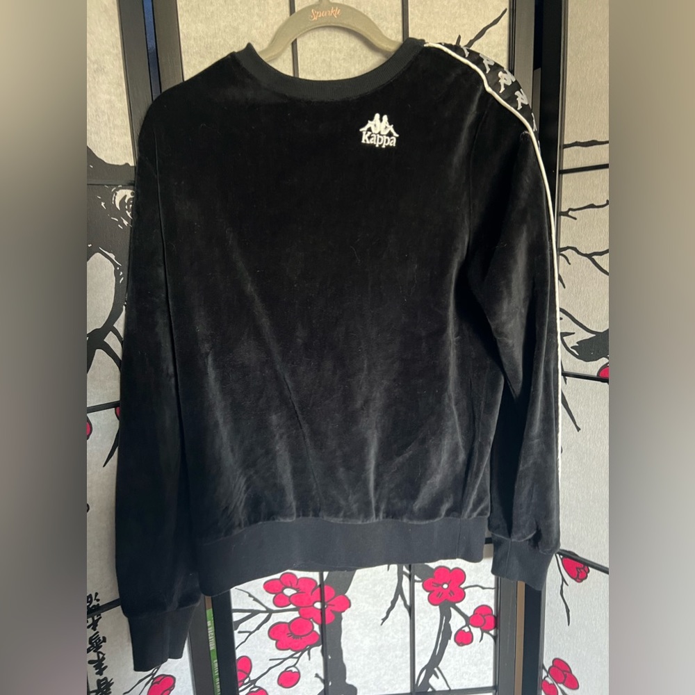 NEVER WORN velour kappa sweatshirt